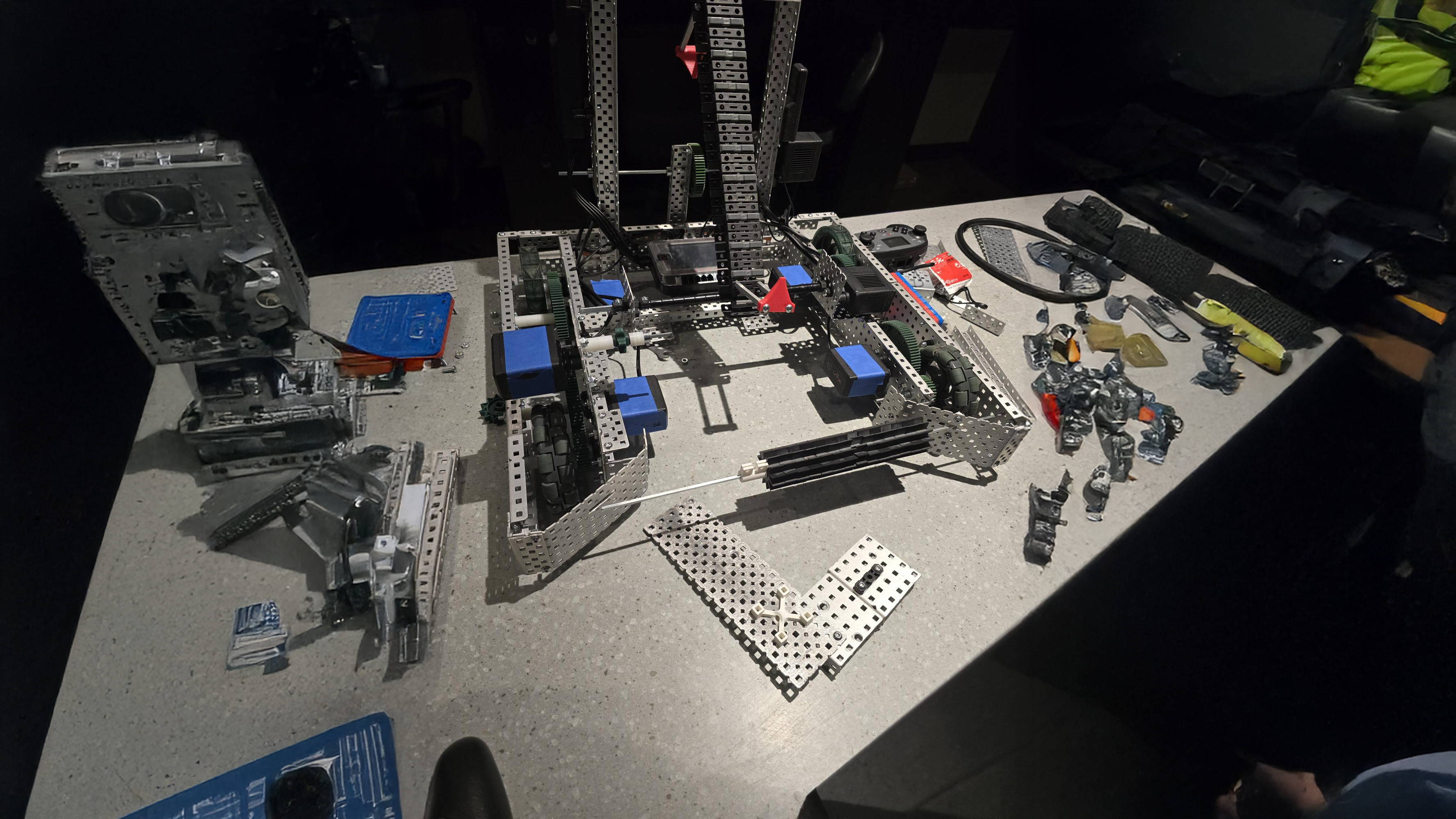 VEXU High Stakes Climb Robot