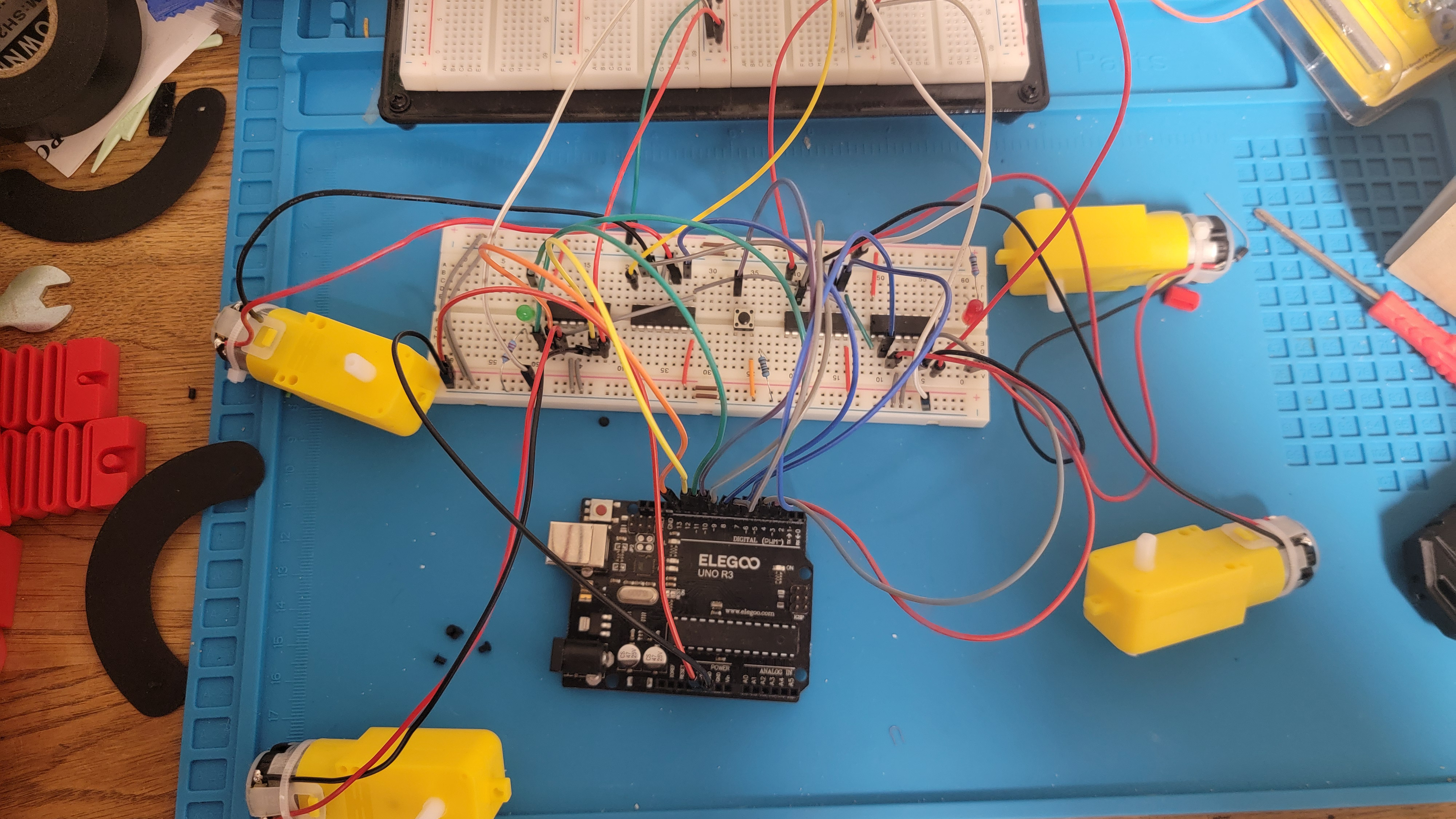 Arduino Uno Skeleton RC Car